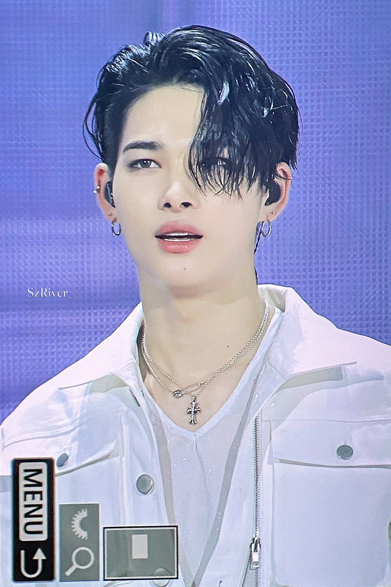 SzRiver_051209's tweet photo. 240712 SHOWCASE

#NI_KI #니키 #ニキ #西村力
#엔하이픈 #ENHYPEN https://t.co/Xvti3OCJ6G
