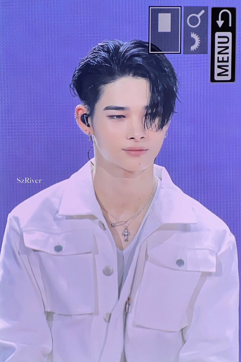 SzRiver_051209's tweet photo. 240712 SHOWCASE

#NI_KI #니키 #ニキ #西村力
#엔하이픈 #ENHYPEN https://t.co/Xvti3OCJ6G