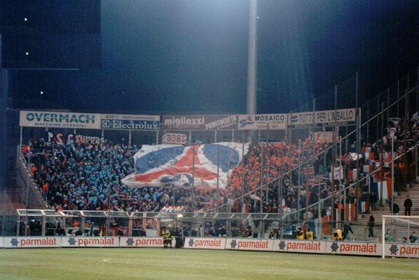 psgtifos's tweet photo. Tifo PSG - Parme 07.03.1996

Studio ennio tardini

#psgparme #psgparma #seriea #seria #calcio #italia #italie #parma #coupedescoupes #ballons #italy #bb85 #boulogneboys #suprasauteuil #lutecefalco https://t.co/I7iV12pmOr