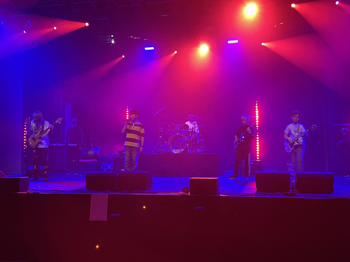 Enjoying our soundcheck ready for <a href="/ERMusicHub/">ER Music Hub</a> Battle of the Bands competition at Bridlington Spa! The boys are sounding great! 🤘🏻
