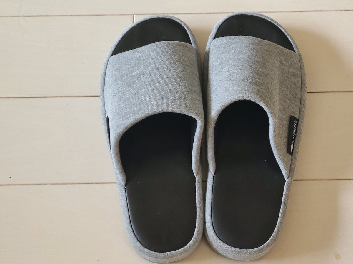 TW_SHOSHO's tweet photo. 👡屋内用スリッパ — 理学療法士推薦
4月頃から足底筋膜炎、5月から治療開始。痛み・衝撃緩和のため購入。全室フローリングですがこれまで屋内用スリッパなし。この製品は #理学療法士推薦 だけあって衝撃を大幅に緩和させ心地よいクッションです。おススメです。(240509)
#スリッパ #コぺルタ #coperta https://t.co/ypLtVpaGIr
