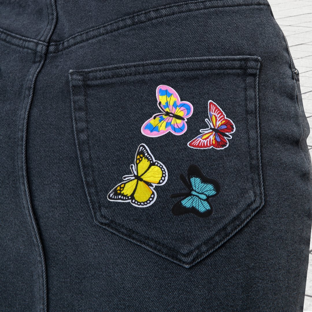 risicrea's tweet photo. ☀️🌈 L'estate è il momento ideale per aggiungere colore e vivacità ai tessuti con le #PatchTermoadesive!

Scopri la nostra selezione di #patch in tessuto, #paillettes, #borchie e #strass termoadesive e rendi ogni capo speciale e originale! https://t.co/tz243KxfDU
