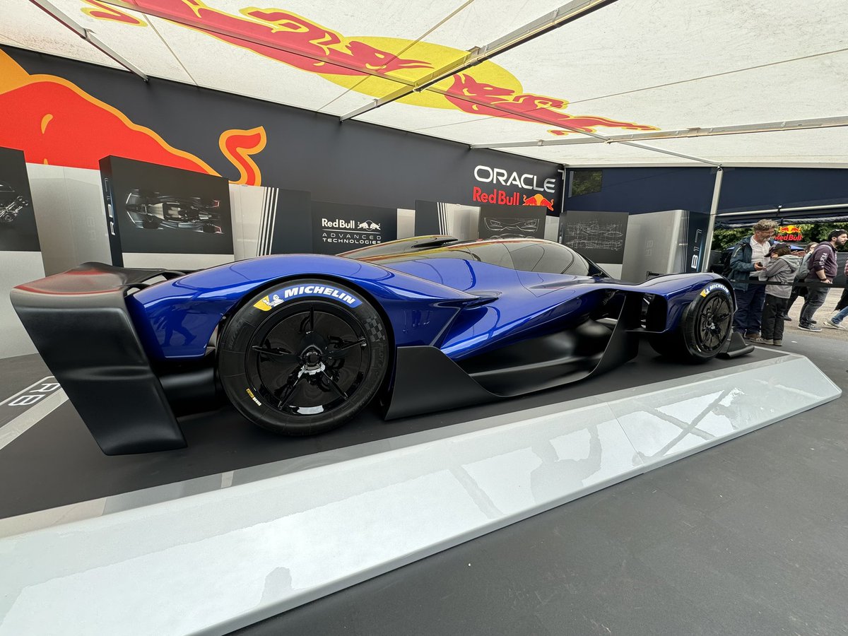 JoePompliano's tweet photo. Red Bull has officially unveiled its first-ever road car — the RB17.

• $6.2 million cost
• Over 1,000 horsepower
• Top speed in excess of 218 mph
• Designed by F1's Adrian Newey

They are only selling 50 units, resulting in $310 million in revenue. https://t.co/BWr2gi13kV