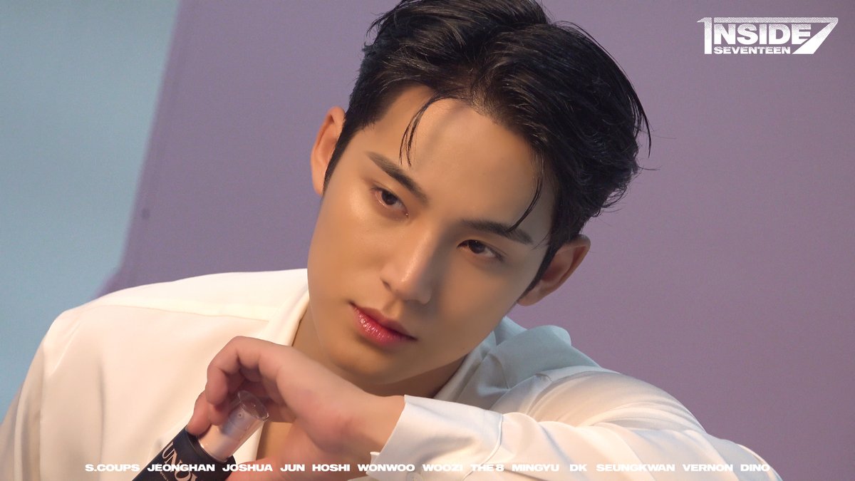 [INSIDE SEVENTEEN] 민규 어노브 광고 촬영 비하인드 (MINGYU UNOVE Ad Shoot Sketch)

▶️ youtu.be/7vTyL14UtNY

#MINGYU #민규
#SEVENTEEN #세븐틴
#INSIDE_SVT