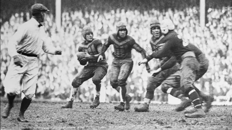 tylermwebb's tweet photo. 2. The #Giants sold for $500 in 1925 or $9,080 today.

They’re currently worth $7.04 billion.