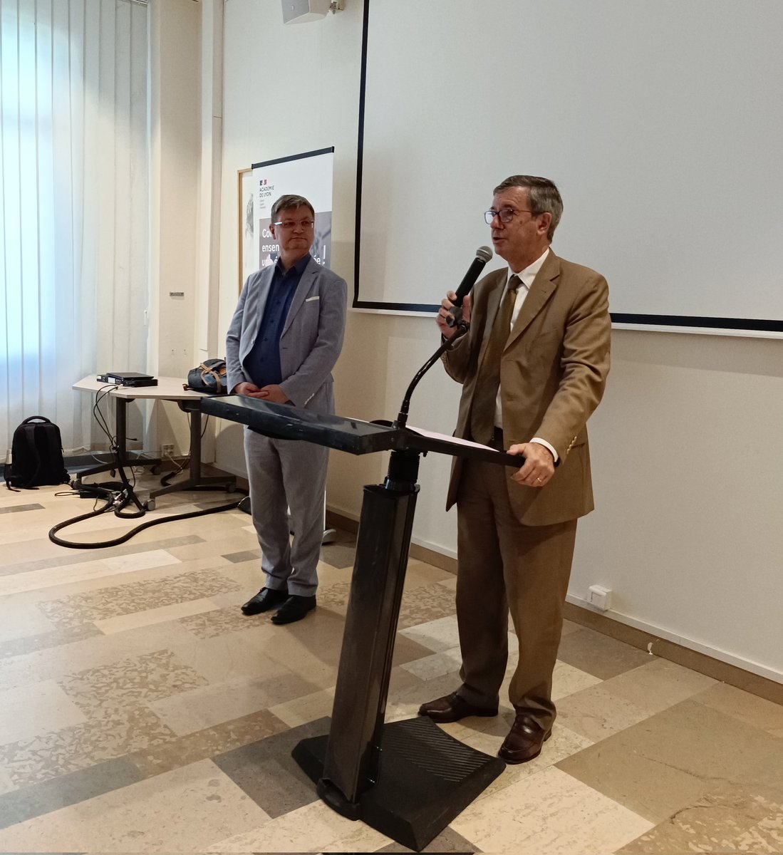 Académie de Lyon tweet media