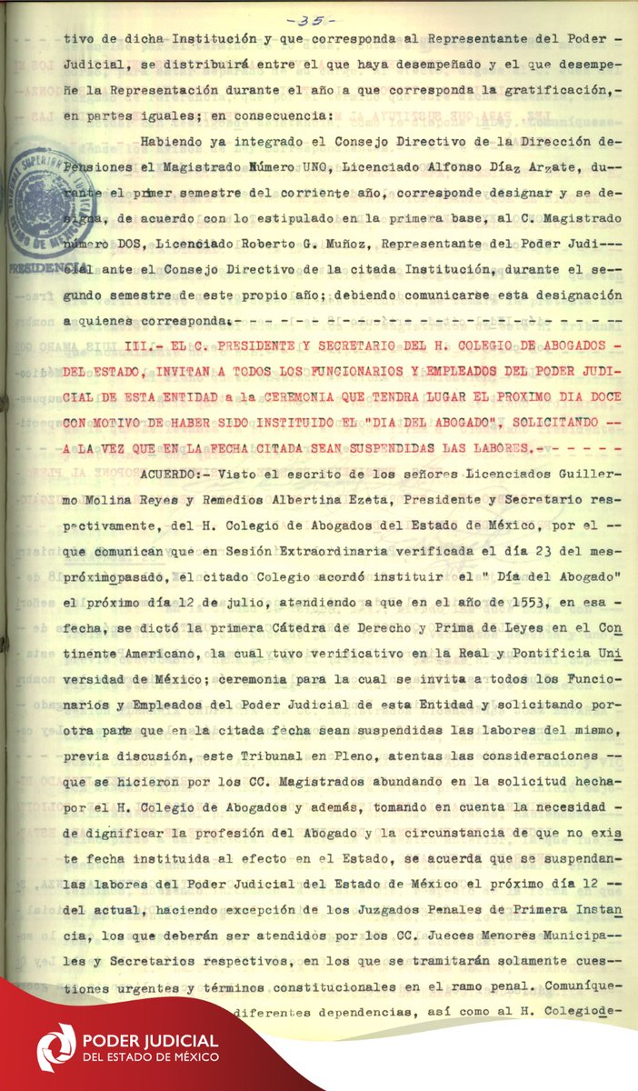 PJEdomex's tweet photo. #ArchivoHistórico 📜 #PJEdomex
¿Sabías que...? En 1961, el Tribunal Superior de Justicia mexiquense recibió un escrito del Licenciado Guillermo Molina Reyes y la Abogada Remedios Albertina Ezeta, quienes comunicaban que el Colegio de Abogados del Estado de México había establecido celebrar el "Día del Abogado" el 12 de julio.

👨‍⚖️👩‍⚖️ Para honrar la noble labor del abogado y su crucial importancia en la sociedad, el Pleno del Tribunal acordó suspender labores ese día, fijando esta fecha en el calendario del PJEdomex como homenaje a tan noble profesión.
