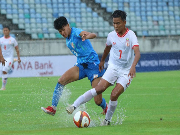 ani_digital's tweet photo. Pyari Xaxa nets again as India draw with hosts Myanmar in second friendly
Read @ANI Story | https://t.co/PA1m7F8PDR
#AllIndiaFootballFederation #AIFF #IndiaWomenFootballTeam #IndiaVsMyanmar #PyariXaxa https://t.co/I3zfZPdV6B