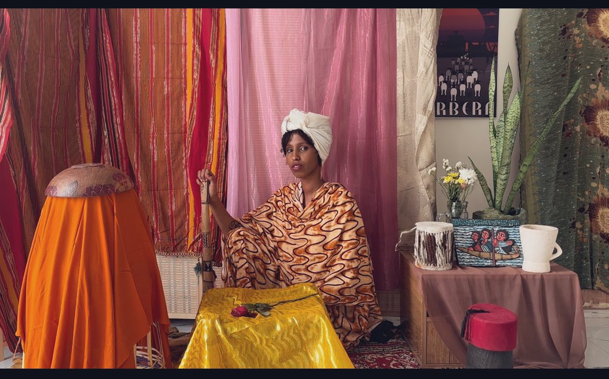 Working from home in Somali style. Inspired by the African vintage studios of the past.