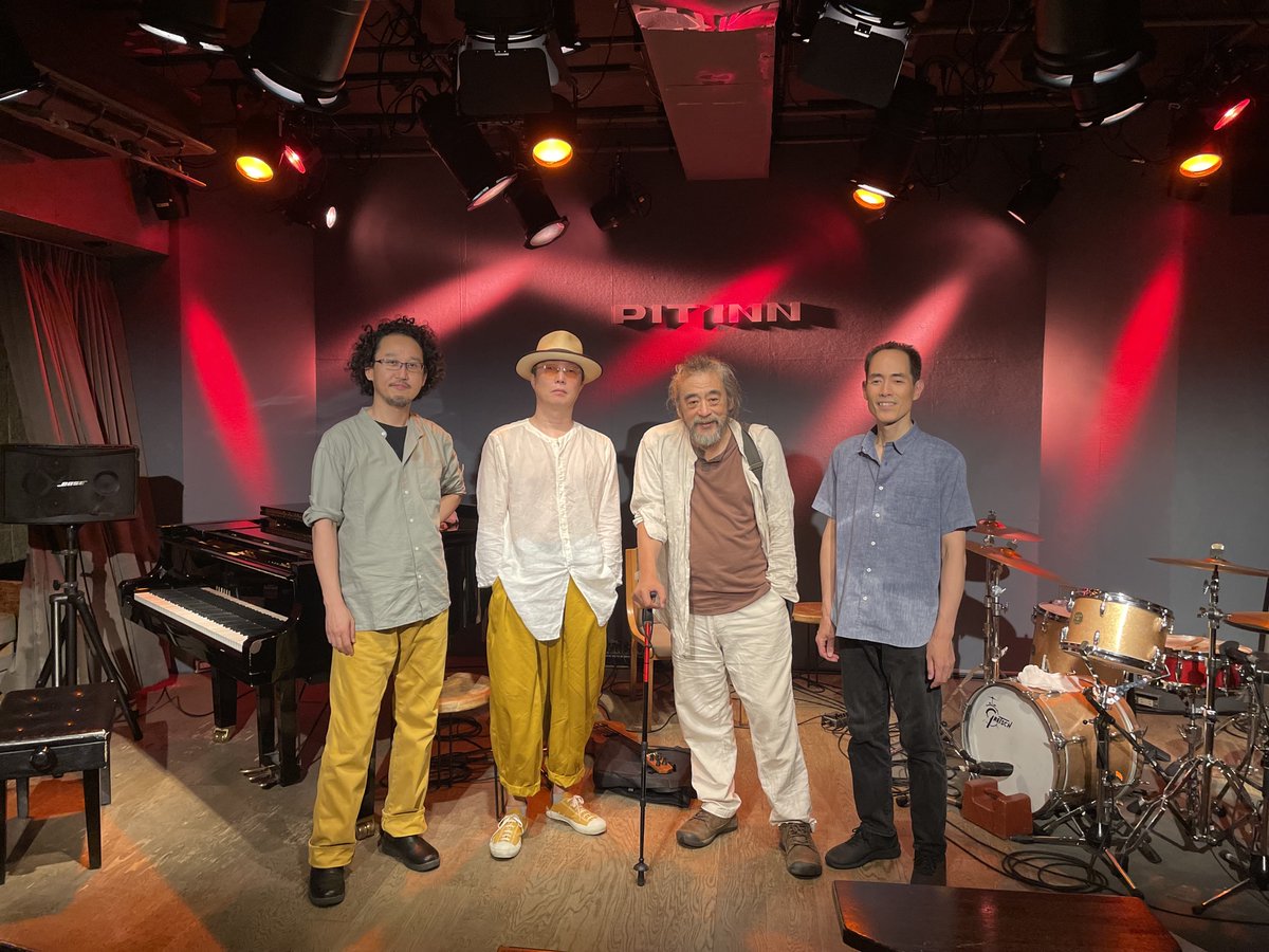 pit_inn_'s tweet photo. 今夜は、スガダイロー 5DAYSは2日目。
渋さよん 再び！

お越し頂きましたお客様、ありがとうございました。
そして、
スガダイローさん、不破大輔さん、立花秀輝さん、磯部 潤さん、お疲れ様でした！ https://t.co/mgW8yFqt1q