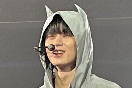 KISSYJEONS's tweet photo. 🐈‍⬛ https://t.co/kwInbUaUwM