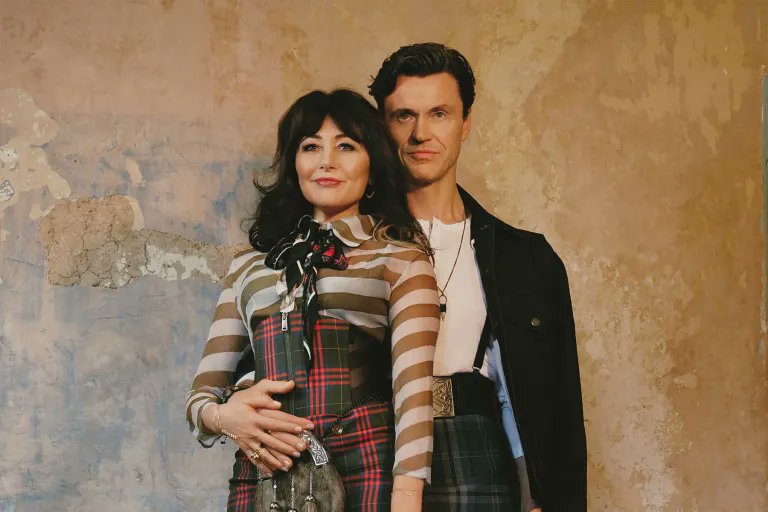 WhatsOnStage (@whatsonstage) on Twitter photo This morning's listen: <a href="/francesruffelle/">Frances Ruffelle</a> and Norman Bowman performing “Unusual Way” from Nine whatsonstage.com/news/watch-fra… This morning's listen: <a href="/francesruffelle/">Frances Ruffelle</a> and Norman Bowman performing “Unusual Way” from Nine whatsonstage.com/news/watch-fra…