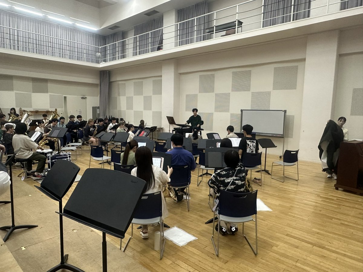 showawindcircle's tweet photo. お疲れ様です。
今���は全員合奏など着々と譜読みを進めてます!!
一緒に頑張りましょう https://t.co/yt8n25CPa0