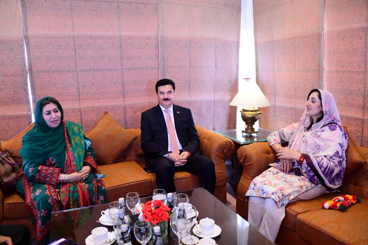 Empowering women, empowering nations!

Deputy Speaker Balochistan Assembly Ghazala Gola,
Deputy Speaker Sindh Anthony Naveed,  Deputy Speaker Khyber Pakhtunkhwa Assembly Suriya Bibi, and others attended the conference organized by the Women's Foundation.

1/2
 #WomenEmpowerment