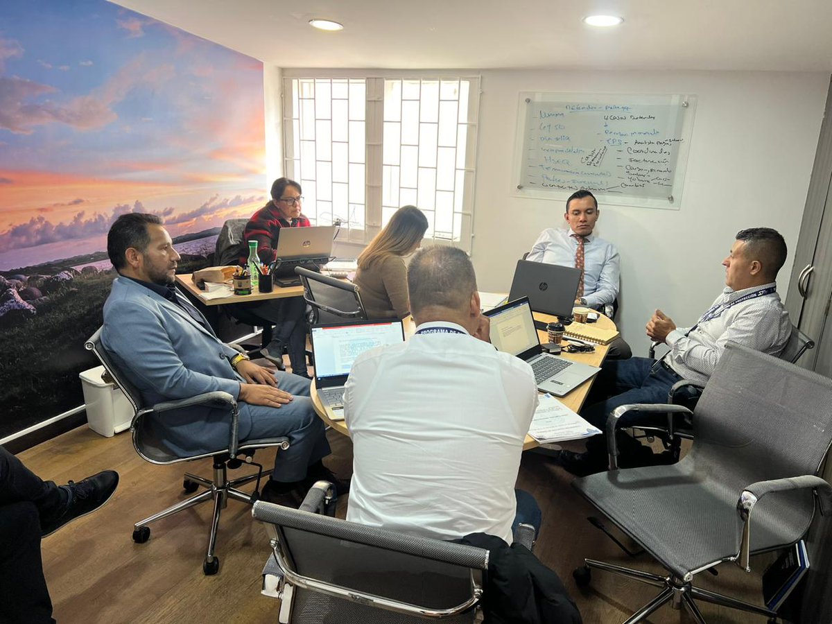 Mesa de negociación con la unión temporal proteger, siempre trabajando por toda nuestra familia sindical ST-UNP