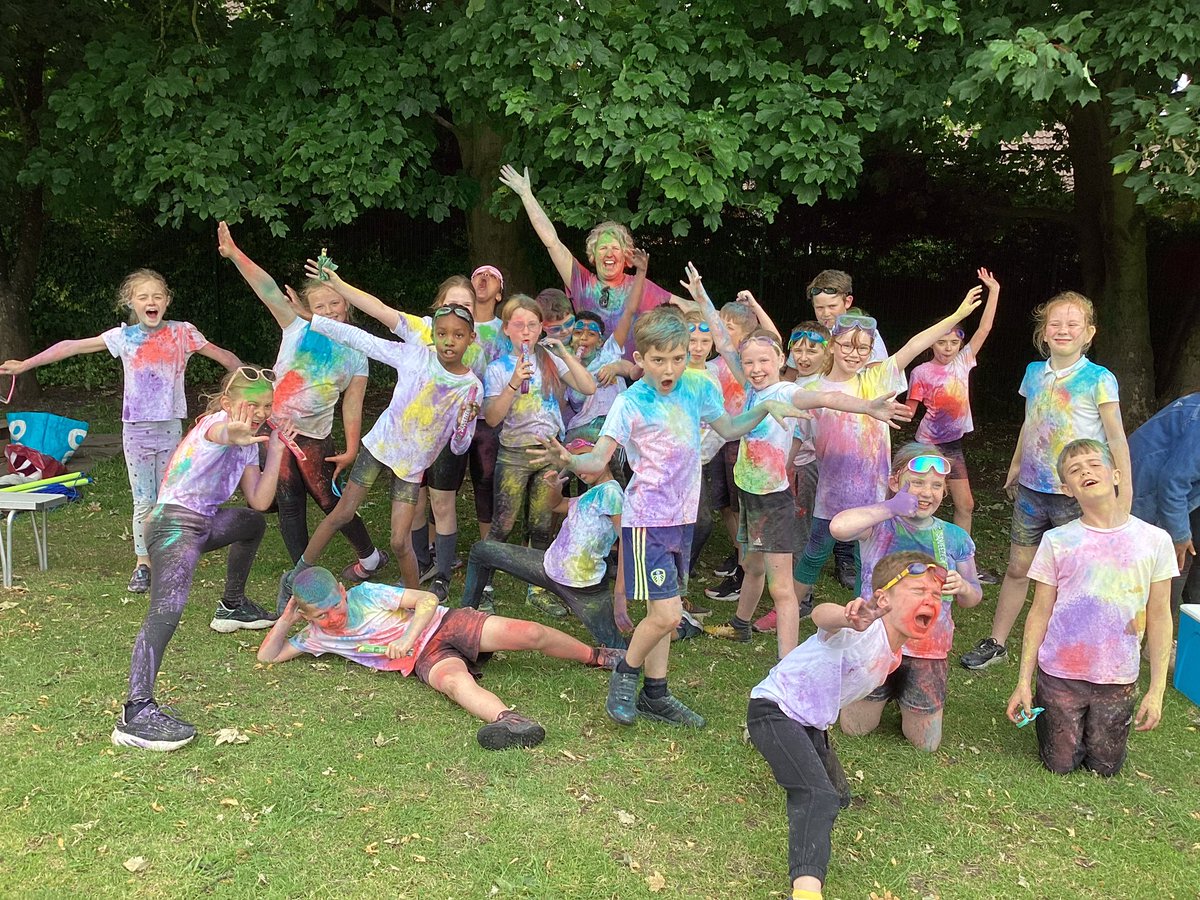 SFCPSY4's tweet photo. We had great fun taking part in the colour run this afternoon 🔴🔵🟢🟡🟣🟠 https://t.co/g3rRwadxOO