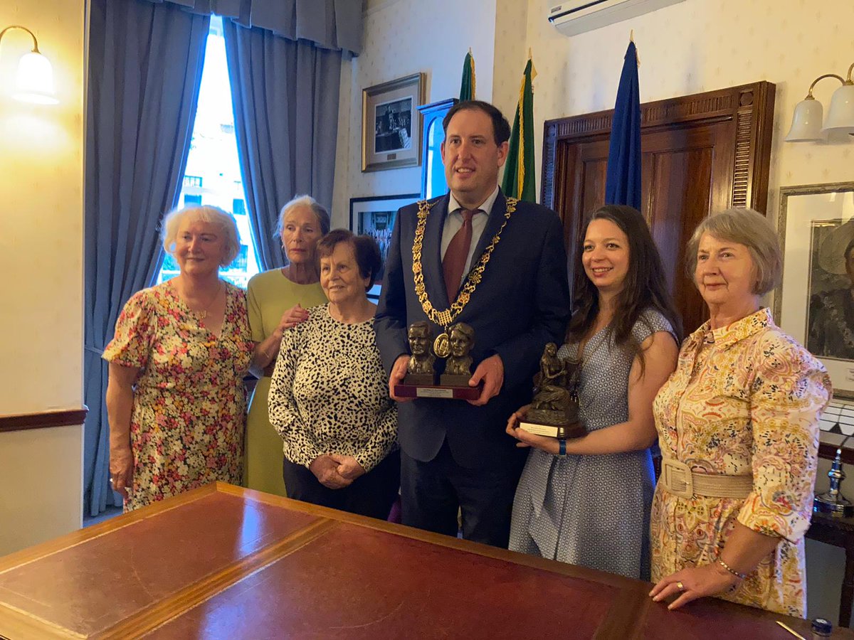 Marcelline Bonneau (@resiliasolution) on Twitter photo Saying goodbye to <a href="/corkcitycouncil/">Cork City Council</a> <a href="/cllrkmac/">Cllr Kieran McCarthy</a>'s mayoralty brought in reflections about my journey, learnings&encounters, as the Lady Mayoress.The most important ones probably being Cork's tremendous community life,as shared in my farewell&thank you speech.
shorturl.at/0wOA1 Saying goodbye to <a href="/corkcitycouncil/">Cork City Council</a> <a href="/cllrkmac/">Cllr Kieran McCarthy</a>'s mayoralty brought in reflections about my journey, learnings&encounters, as the Lady Mayoress.The most important ones probably being Cork's tremendous community life,as shared in my farewell&thank you speech.
shorturl.at/0wOA1