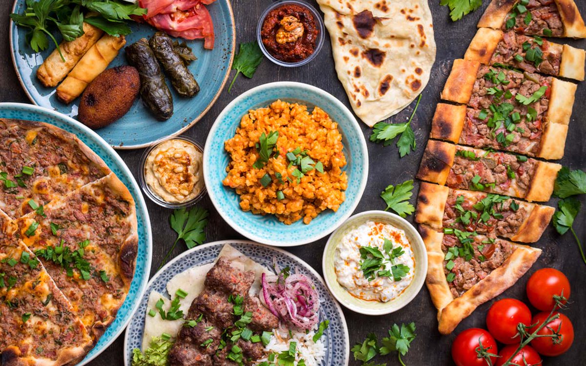 injjysamir's tweet photo. the main dishes in turkey 😍 you should travel to turkey to try it especially with #worldtripdeal #turkeystuffing
#Dubai https://t.co/IheH4ZAQnp