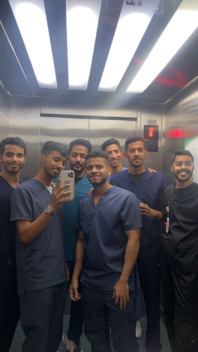 7_SHM1's tweet photo. 2024-07-10
✨Last day of internship
-الرحلة بالرفاق وليس بالمكان 🤍🤍 https://t.co/yeINPqbFsi
