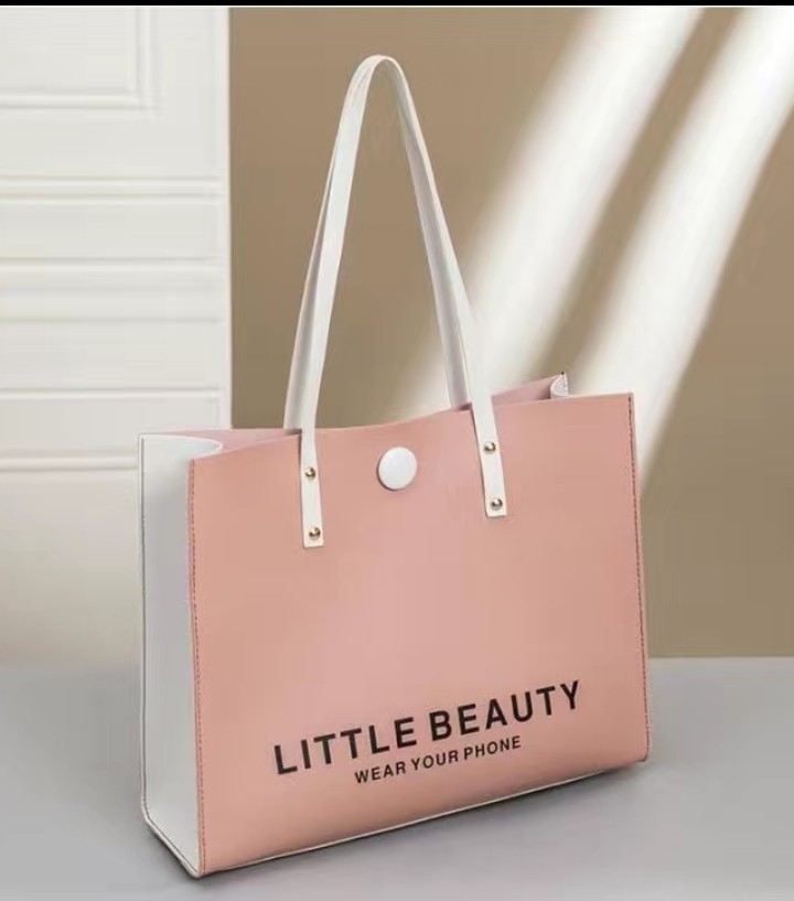 classixfashions's tweet photo. Ladies Handbags 
At Kshs 1500
Call/WhatsApp at 0737467538
IG Koome, HAPPENING NOW, Thika Road, BREAKING NEWS, Githurai, #classixfashions https://t.co/ImgW6gtEAa
