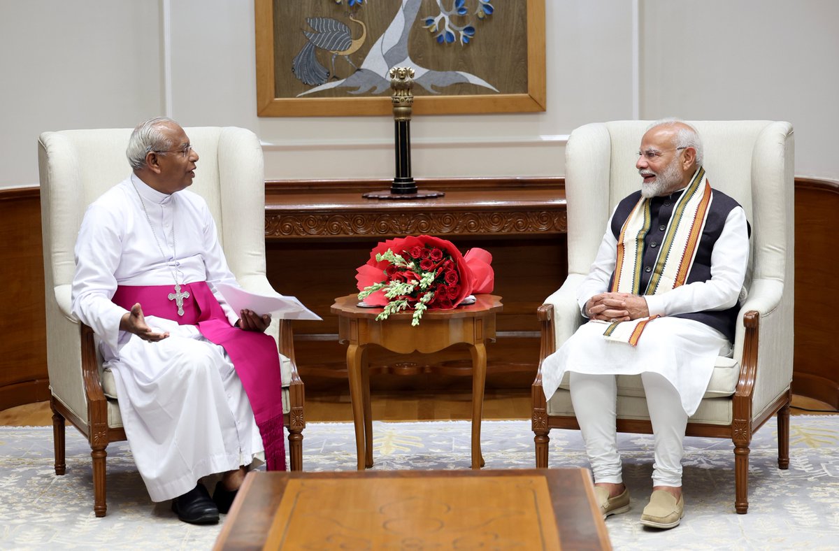PMO India tweet media