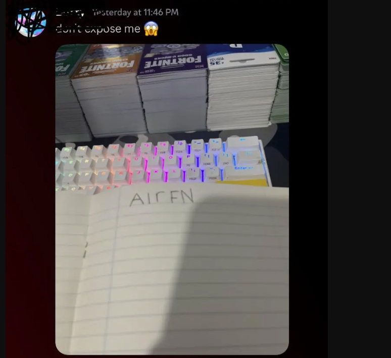 aironfn's tweet photo. @Rxocky1 I am a YouTube with 80,000 subscribers. I got footage that will end the scam name 1 skin I dont own. Please message me on discord. I got another big youtube helping me stop this scam by working with me. We can talk on discord. My discord is AirFn https://t.co/3HzgKZW2Wv