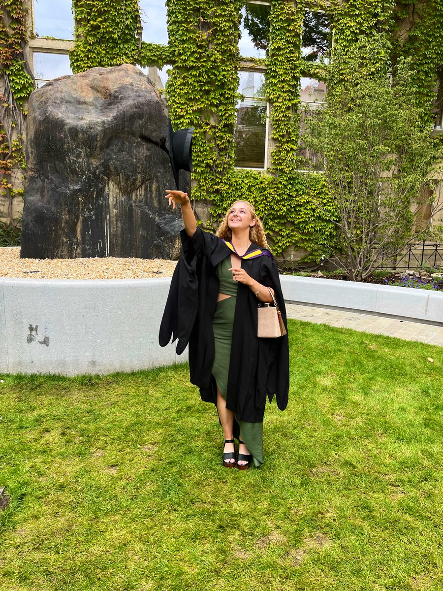 Amelia Pearson tweet media