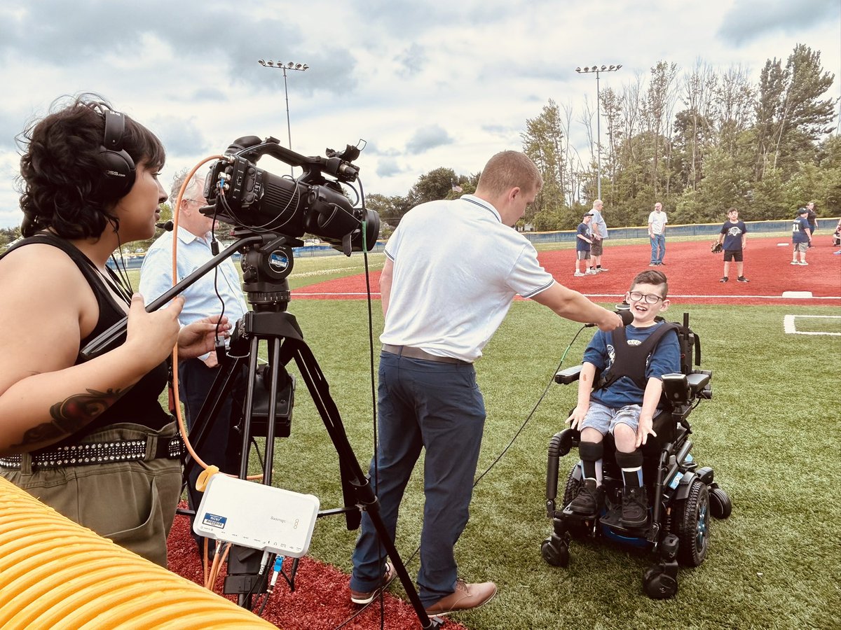 JohnMannionNY22's tweet photo. “How did it feel when your teammates cheering for you?”
“Good, good, good and good!”
“It felt great, the best feeling ever! I never want it to end.”
The competitive spirit comes shining through in the words of these great athletes @SyrChallenger Baseball! @WCNYPBS Sundays @ 3pm. https://t.co/K1lDTOYcjd