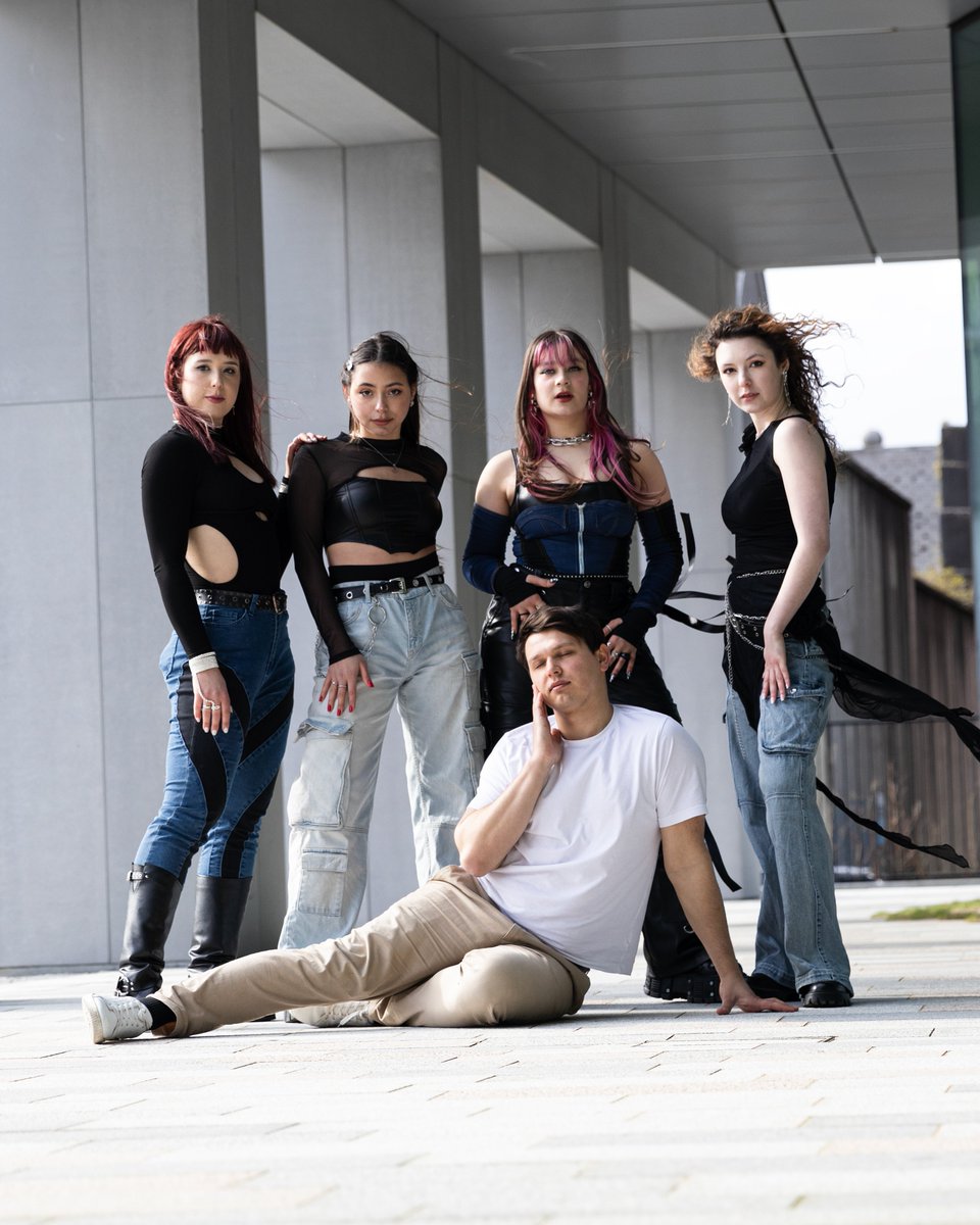 4heist4's tweet photo. K-pop, but now in Ireland 📷
Some things remains be the same and i love it📷
AESPA ‘Drama’ dance cover by is available on YouTube 📷

https://t.co/zHkaq6hrO6

#kpop #kpopdance #kpopedit #kpopinpublic #kpopireland #dancecover #coverdance #aespa #aespadrama #drama #4heist https://t.co/Xc10cpYuQD