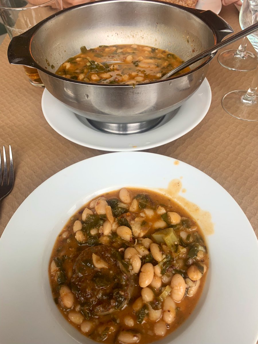 alpersant's tweet photo. No podía pasar por tierras cántabras y no comer un buen cocido montañés. Los callos han sido un buen acompañamiento. https://t.co/gO1KyyFJX4