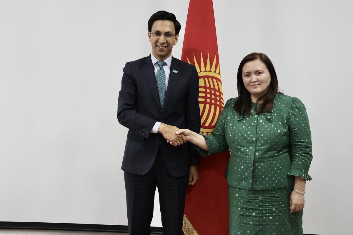 🤝🏻It was a pleasure to meet Ms. Zhyldyz Polotova, the Minister of Labour, Social Welfare and Migration to discuss the collaboration between UNICEF and the Ministry of Labour, Social Welfare and Migration.

⬇️