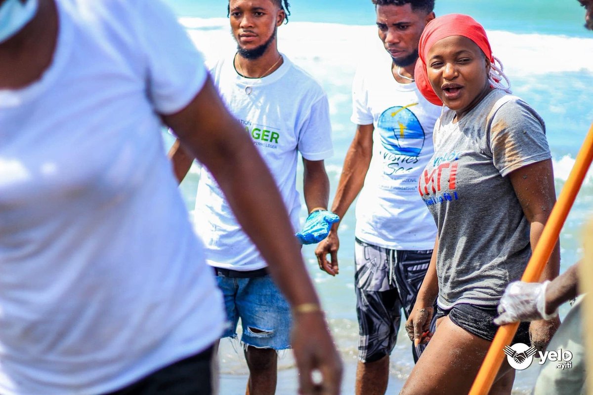 lucienjuniorte1's tweet photo. Mezanmi lè se yn ayisyèn kap fè yn bgy serye fok nou ankouraje li, nou konnen se volonté li genyen se pa kob li pwan pou sa, siw se moun nan sud pataje imaj sa pou entènasyonal pa panse se imaj sal yo, selman nou genyen @aniealerteht  moun tout moun mw rmn'w anpil 🙏🙏 https://t.co/AOcAjJHCKB