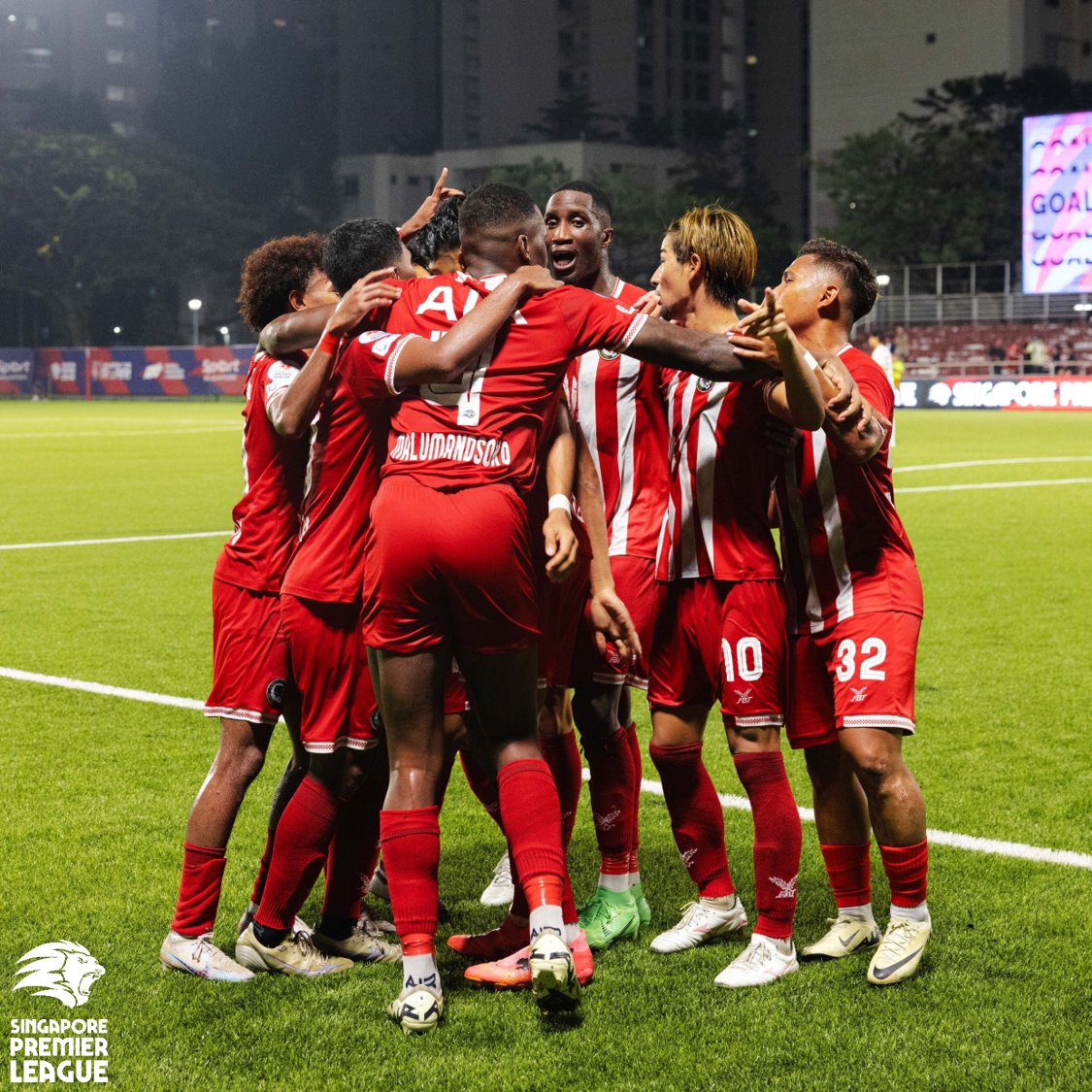 SGPremierLeague's tweet photo. FULL-TIME Tanjong Pagar 2-1 Albirex #SPL
10-men Tanjong Pagar come from a goal down to stun Albirex! #TPUALB https://t.co/WkqySZwstO