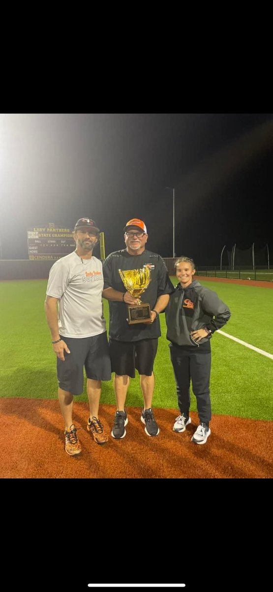 Grand Saline Softball tweet media