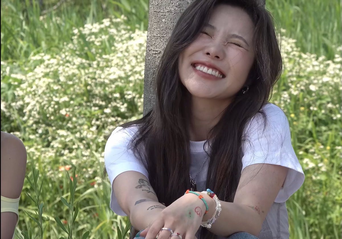 ultmoonsun's tweet image. babygirls