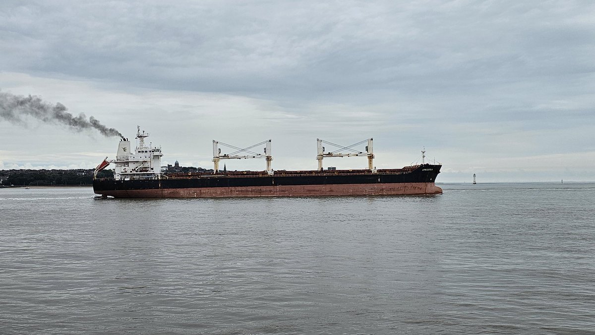 Buon viaggio!
<a href="/CaptFrancescoPD/">italianscouzr</a> heads outwards from Gladstone Lock.
<a href="/PeelPorts/">Peel Ports</a> <a href="/LiverpoolPilots/">Liverpool Pilots</a> 
#shipping #rivermersey #pilotage