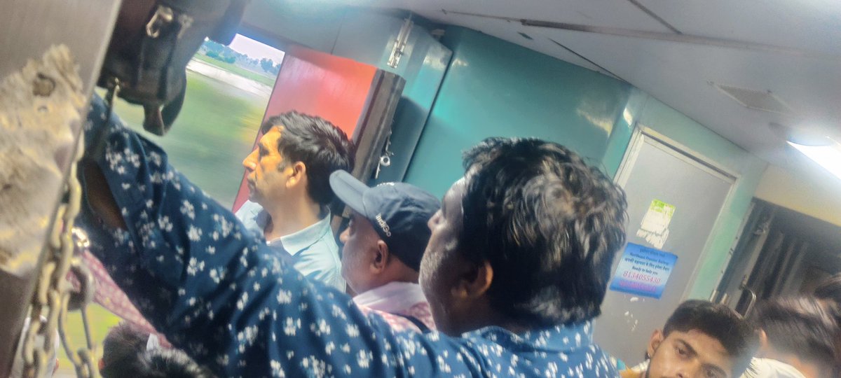 allyourskv's tweet photo. @RailwaySeva @RailMinIndia @IRCTCofficial @RailMadad https://t.co/3E7KTNRYNp