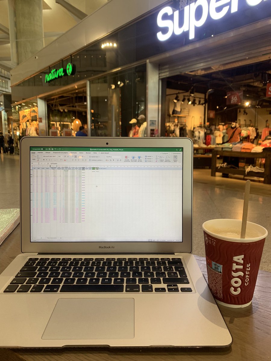 Lucía🌙 tweet media