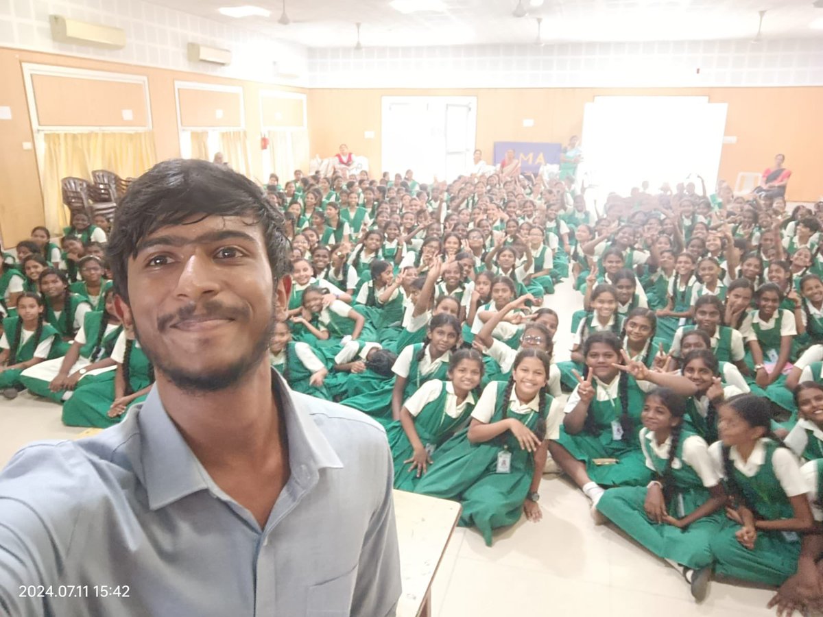 BlueCross_'s tweet photo. Education is key!

250+ students learned about animal welfare, community care, conflict prevention, adoption, and the impact of our choices on animals. Inspiring a compassionate future! #animalwelfare #education #compassionmatters #BlueCrossOfIndia https://t.co/00dTEMH2GD