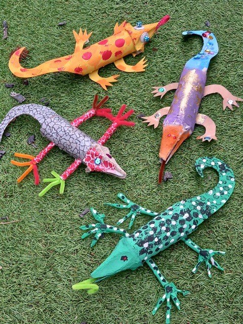 RUH Bath 🏥 (@ruhbath) on Twitter photo Look at these pieces of artwork! 🎨
Many patients and families on our Children’s Ward take part in weekly ‘ArtSparks’ workshops, part of our Art at the Heart programme, funded by <a href="/ruhxcharity/">RUHX Charity</a>, which help to relax patients and support wellness and recovery.
#ChildrensArtWeek Look at these pieces of artwork! 🎨
Many patients and families on our Children’s Ward take part in weekly ‘ArtSparks’ workshops, part of our Art at the Heart programme, funded by <a href="/ruhxcharity/">RUHX Charity</a>, which help to relax patients and support wellness and recovery.
#ChildrensArtWeek