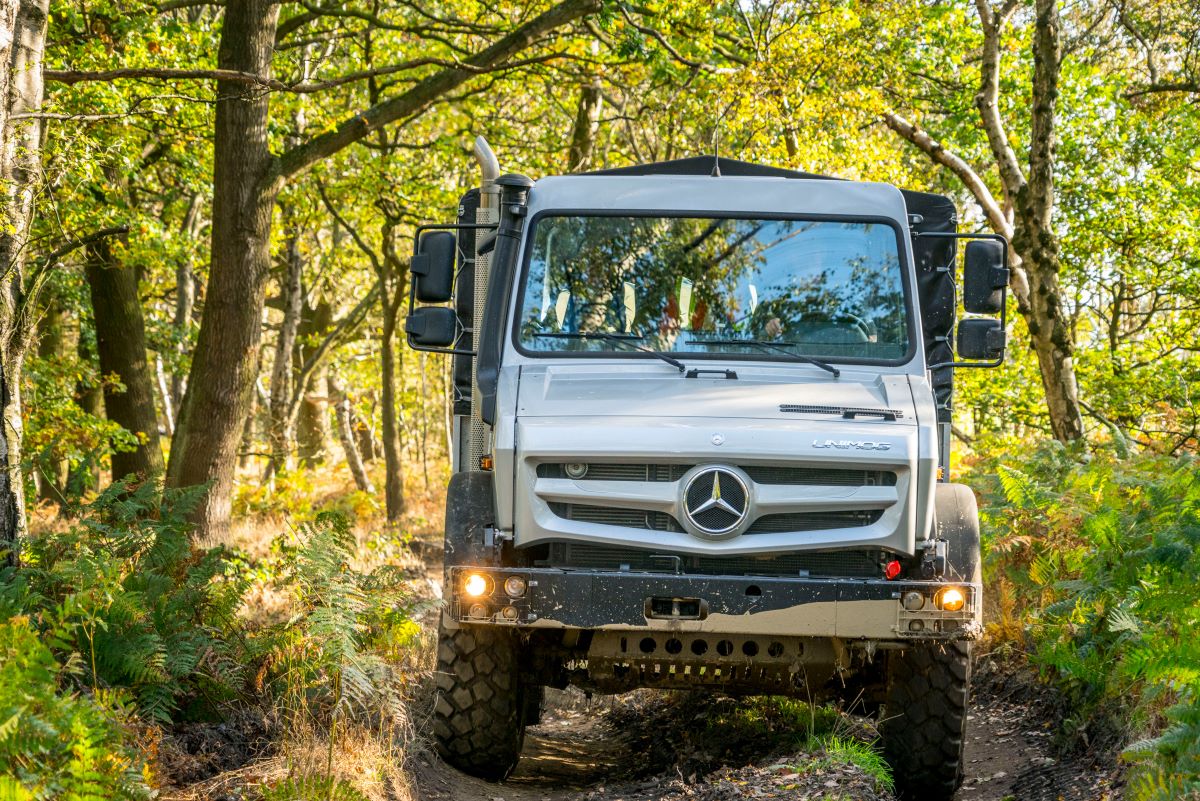 Knock, knock.

Who’s there?

‘Mog.

'Mog who?

Mog-hty nice to meet you. Check out my awesome off-road capabilities: mercedes-benz-trucks.com/en_GB/models/u… 

#Unimog #Unimoglife #offroad