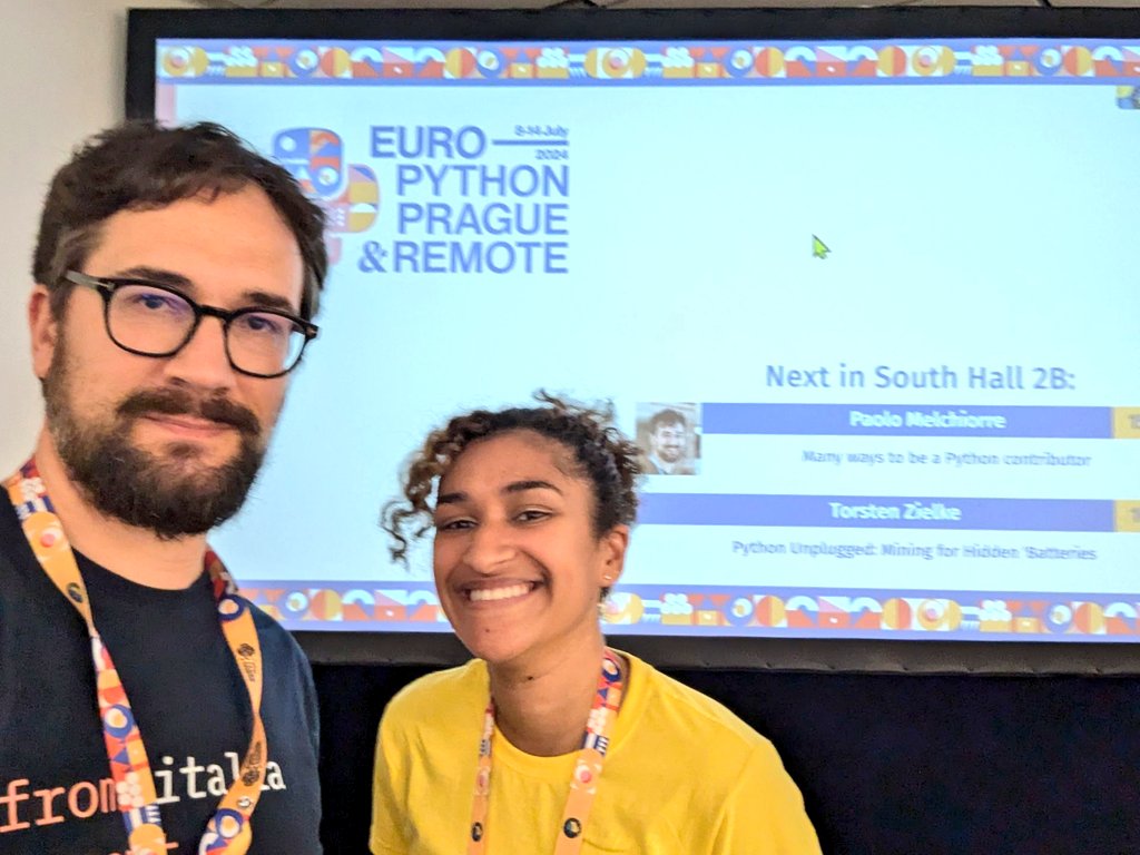 Yesterday I presented my talk "Many ways to be a Python contributor" at the EuroPython 2024 🇪🇺🐍
It was a great experience and I received a lot of positive feedback 🤗
I thank Sara for being my talk manager 🙏

Info  and slide👇
paulox.net/2024/07/11/eur…

#EuroPython
CC @EuroPython