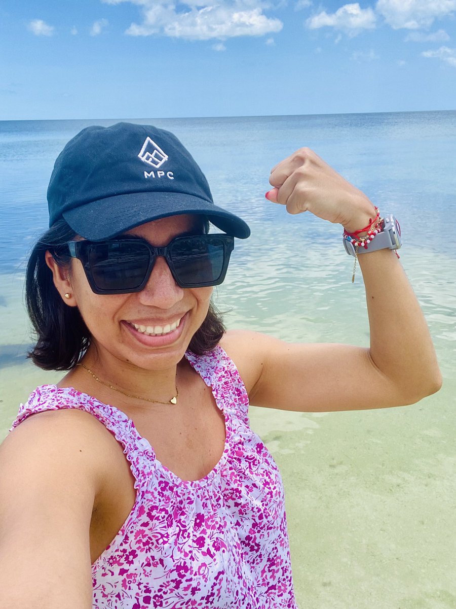 Happy #flexfriday 💪🏽

#MyPeakChallenge 
#MPC2024 

<a href="/MyPeakChallenge/">My Peak Challenge</a> <a href="/MexicanPeakers/">Mexican Peakers</a> <a href="/SamHeughan/">Sam Heughan</a>