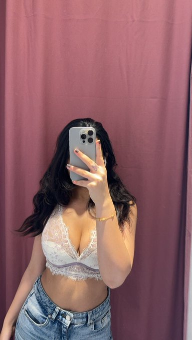 Left or Right ? https://t.co/u6BAnkSXKB