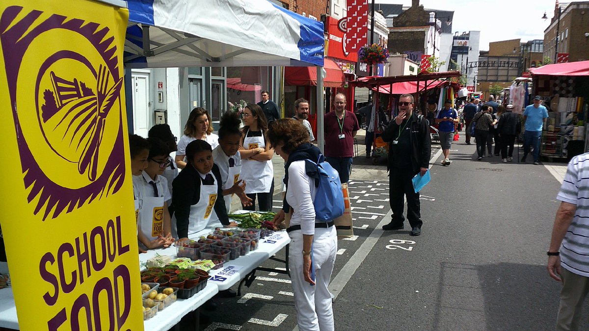 Beacon High (@beacon_high) on Twitter photo Yesterday at Chapel Market our students were selling their fruit and vegetables and bumped into our local MP. <a href="/sfmtweet/">School Food Matters</a> schoolfoodmatter.org Yesterday at Chapel Market our students were selling their fruit and vegetables and bumped into our local MP. <a href="/sfmtweet/">School Food Matters</a> schoolfoodmatter.org
