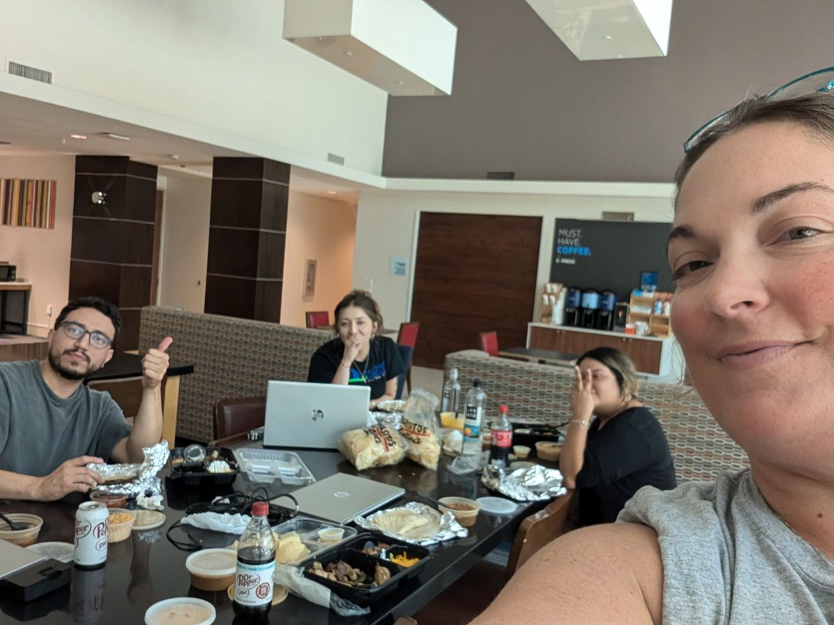 famfirsthc's tweet photo. Huge shoutout to our Houston team! Despite Hurricane Beryl knocking out power and WiFi, they rallied together in a team member's hotel room to ensure patient care continued. Your teamwork and resilience are amazing! Thank you! #HoustonStrong #LetsGetYouHome https://t.co/mX4vW534iD