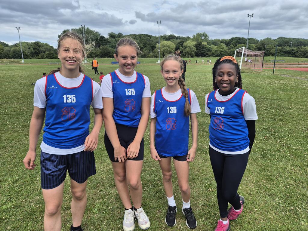 greatberryps's tweet photo. Year 6 girls relay. 🥈🥈🥈🥈 https://t.co/3KcAAj2Wbz