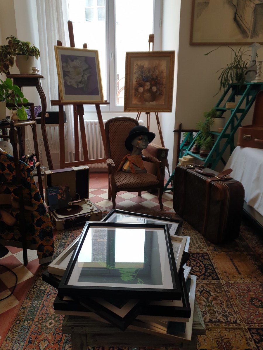 FrancisRenaud1's tweet photo. Faites une escale à La Roche-Guyon et venez visiter la Broc' Art de Céline Charles #galerie #brocante #decoration vous y trouverez mes esquisses, mes pastels et quelques toiles #brocart #larocheguyon #esquisses #pastels #toiles ⬇️⬇️⬇️⬇️ https://t.co/7pgpTGmpja