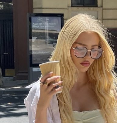 ㅤ
   невозможное утро после текилы.
   я не понимаю, почему и зачем
   каждый раз я
                 ᶻ 𝗓 𐰁                     всё помню.
ㅤ