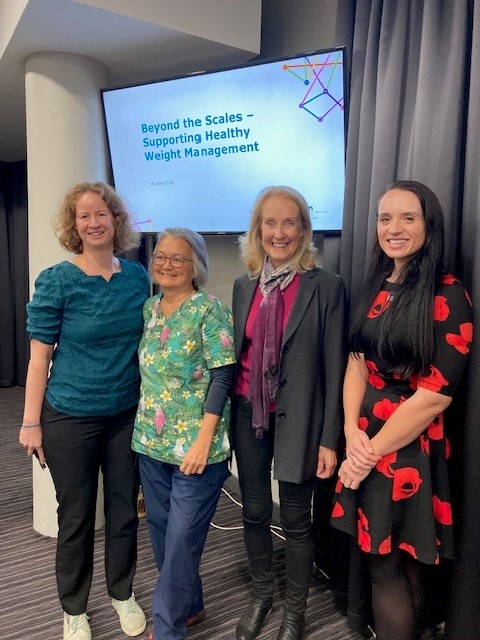 wapha_phns's tweet image. Health professionals from across the South West recently came together to discuss changing the way we talk about weight.

Dr Jenny Brockis presented on how lifestyle medicine principles can make a difference to supporting patients manage a #healthyweight
news.wapha.org.au/supporting-pat…